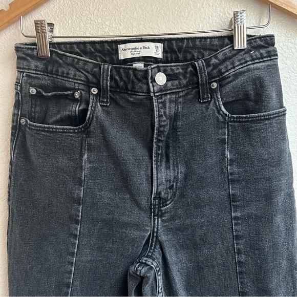 Abercrombie & Fitch | High Rise Curve Love Split Hem Jeans - Picture 7 of 14